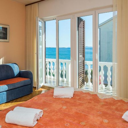 Apartments In House Liveric, In Vir At The Beach Exterior foto
